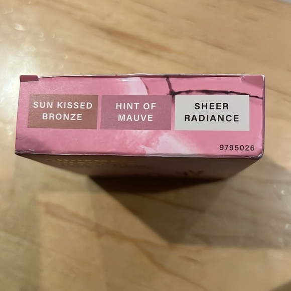 Mally CO shimmer make up trio set - Picture 2 of 6